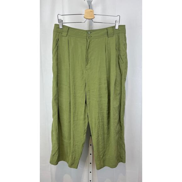 Anthropologie Pants - by ANTHROPOLOGIE Pleated Wide Leg Crop Pants Lightweight Flowy Green Size 14